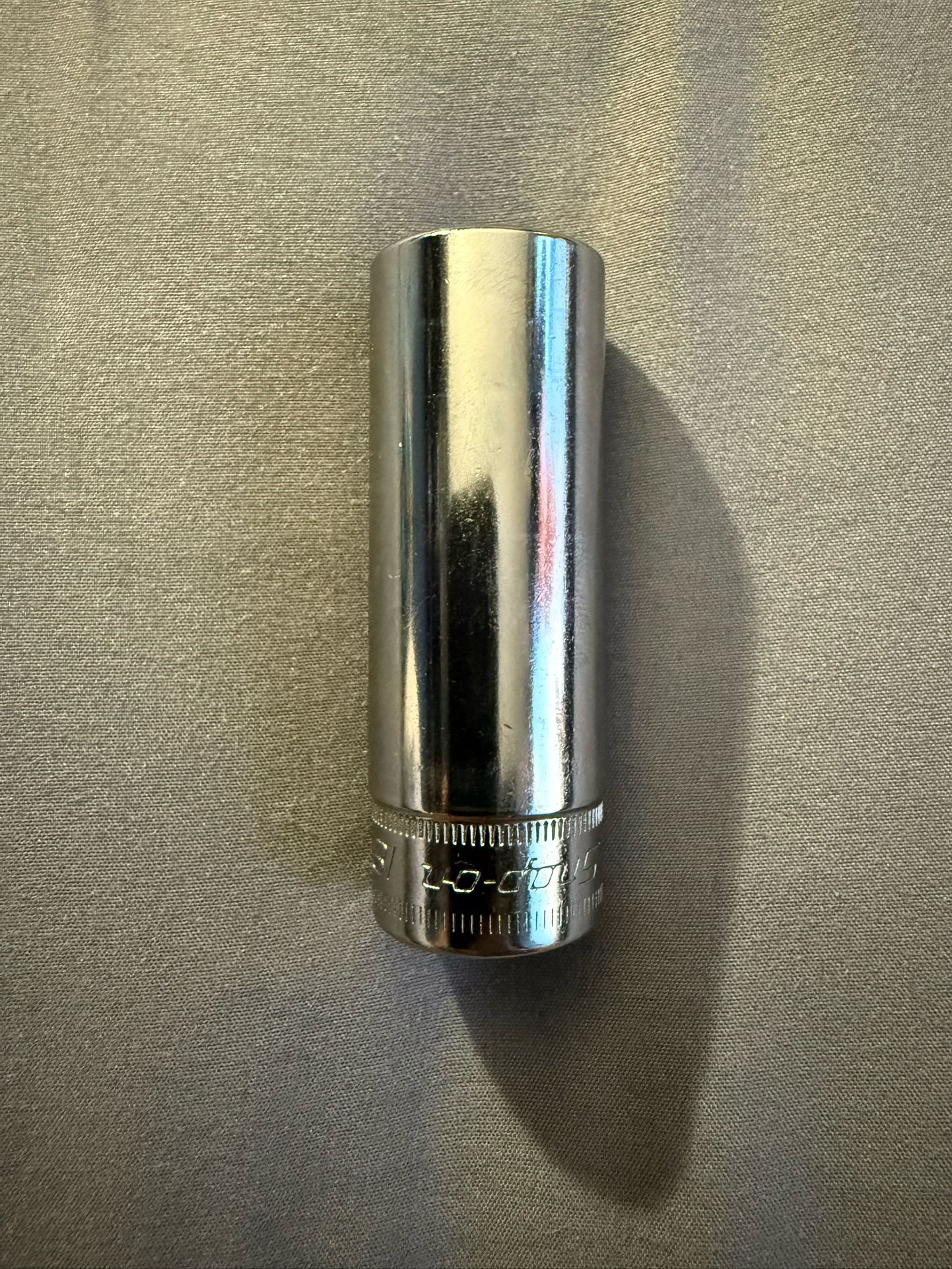 New Snap-on 3/8" Drive 18 mm 6-point Deep Socket SFSM18 Flank Drive