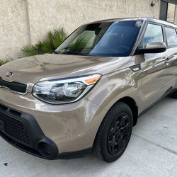 2014 Kia Soul 6-Speed Manual