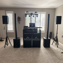 DJ Equipment 