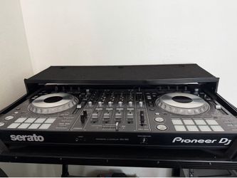 Pionner DDJ-SZ2 Professional DJ Controller with speakers, microphone, cables, stand, box, all for $3000 ( moving sale must go ASAP)