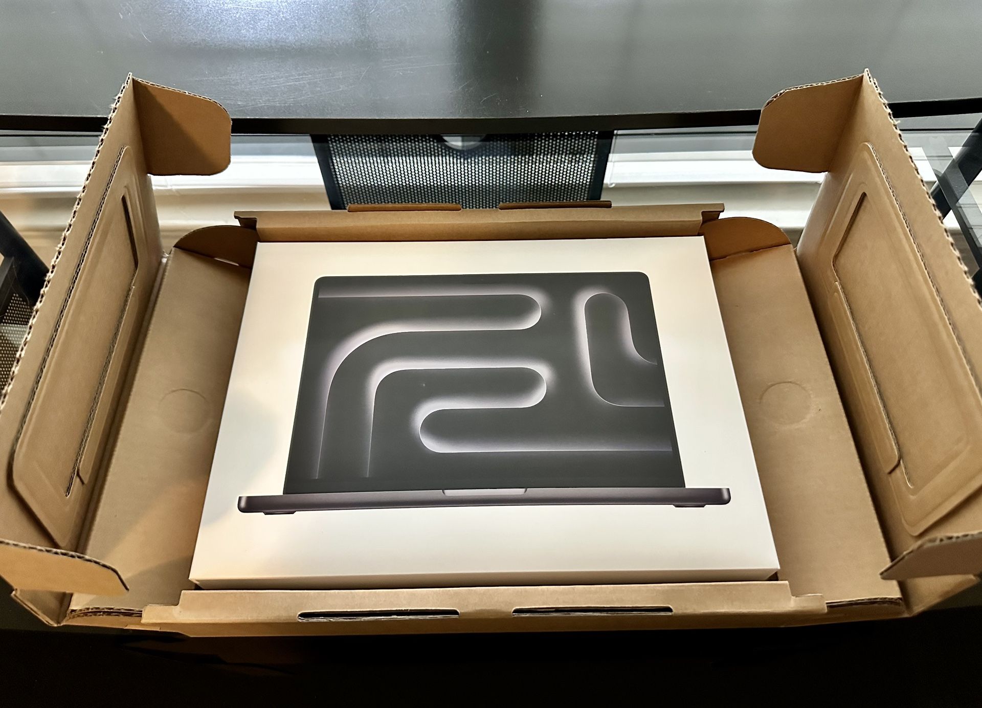 π₯ Brand New β’ Factory Sealed β’ MacBook Pro M5 (latest model) 1TB SSD 16GB RAM 14β