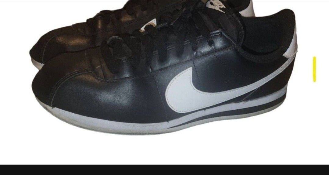 Nike Cortez Size 11 Men's