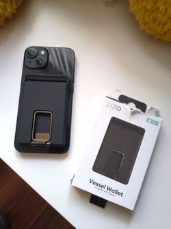 Magnetic Wallet iPhone