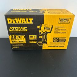 $130 NEW Dewalt Compact Impact Wrench 1/2” with Hog Ring Anvil (TOOL-ONLYl) Model DCF921B - 20-Volt