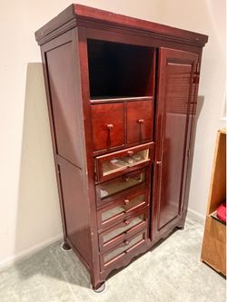 Wood cabinets with drawers
