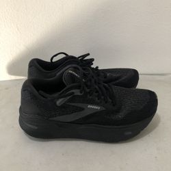 Brooks Ghost Max running shoe