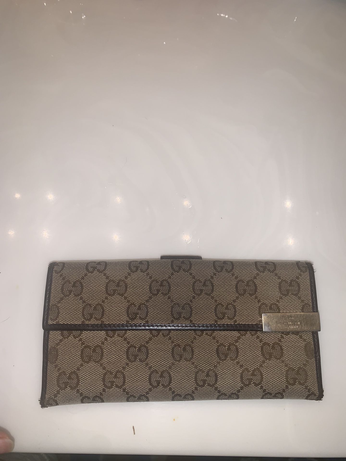 Mens Gucci Wallet Monogram Snake Bi-Fold GG Wallet Authentic for Sale in  Pleasantville, NY - OfferUp