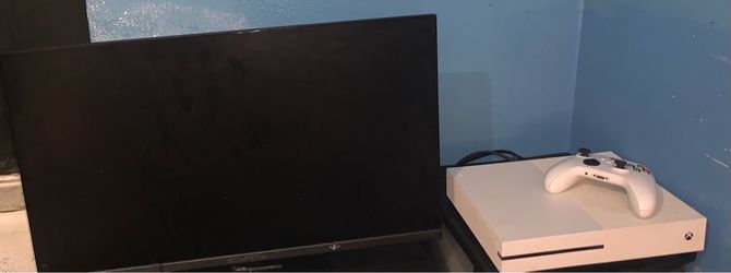 Xbox series 1tb console and 22 inch SCEPTRE Monitor