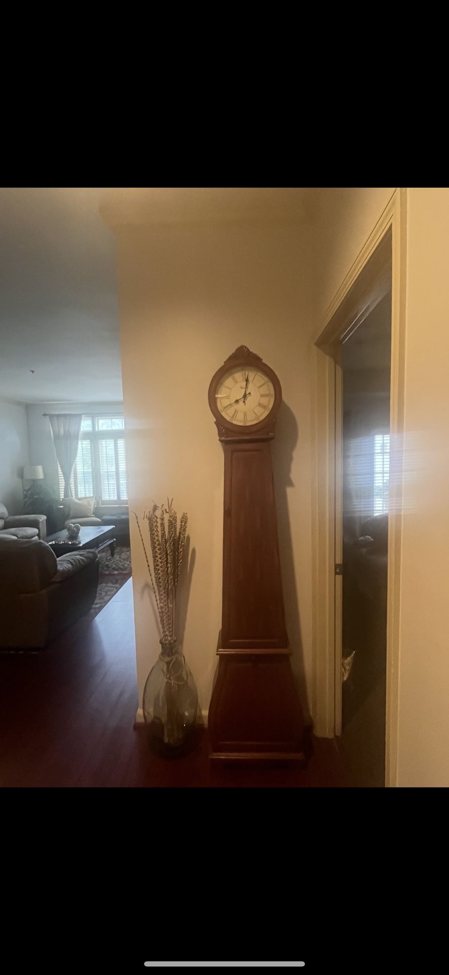 Standing Clock And Coffee Table