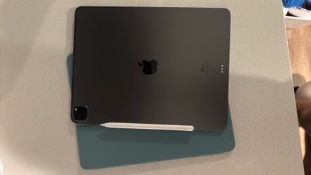 iPad Pro (12.9-inch) (4th Gen) 2020 WiFi with Apple Pencil & Folio Case