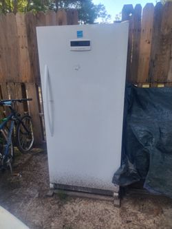 Frizer Works Very Well Just Needs A Little Cleaning 