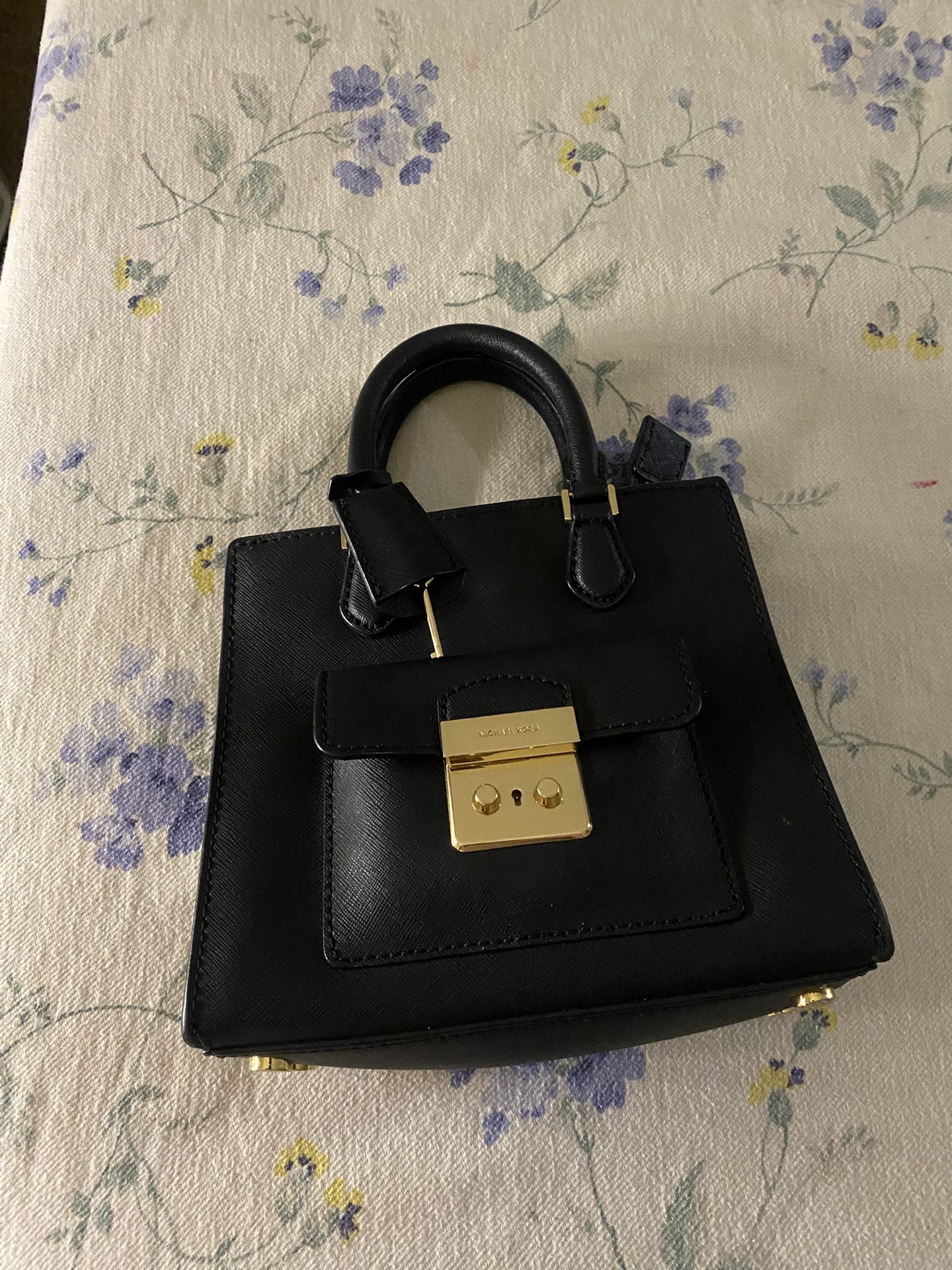 Michael Kors Bridgette Small Saffiano