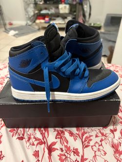 Air Jordan 1 Retro High OG Dark Marina Blue