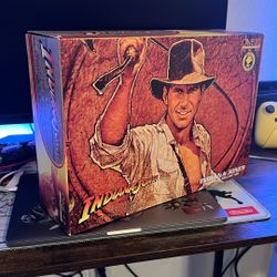 Mezco One 12 Indiana Jones Raider of The Lost Ark