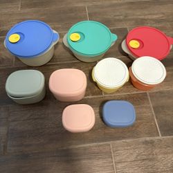 Silicone tupperware