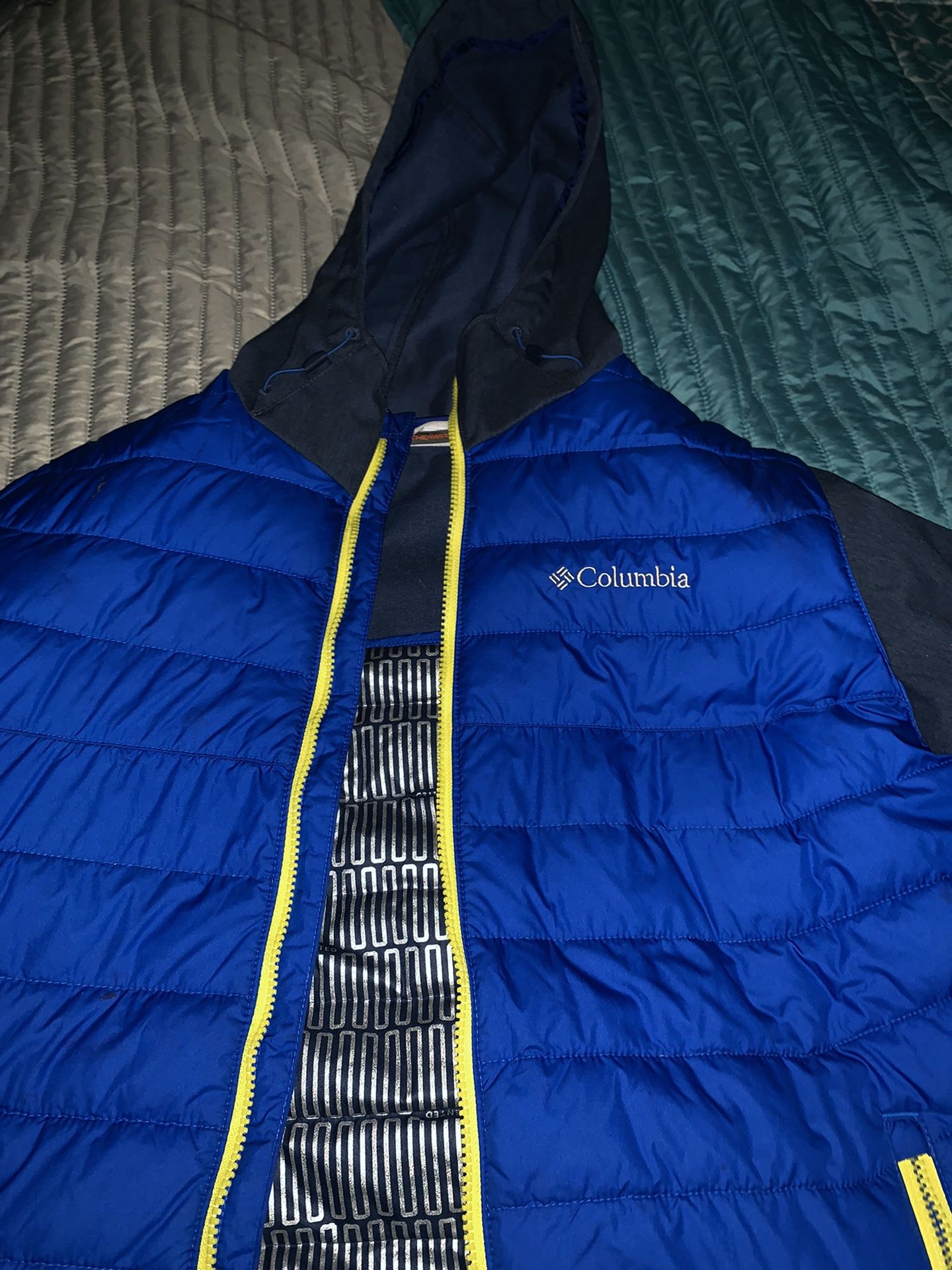 Men medium coat new