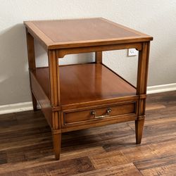 Vintage Mid-Century Modern MCM Hekman Maple Wooden End Table Nightstand