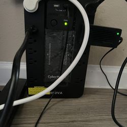 CyberPower - 950VA Battery BackUp System - Black