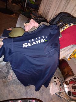 Dry fit Seahawks shirt Adult