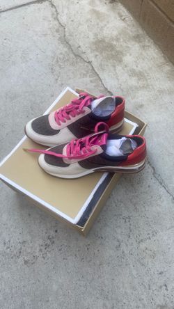 Michael Kors zise 6 m