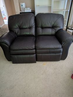 Leather love seat recliner