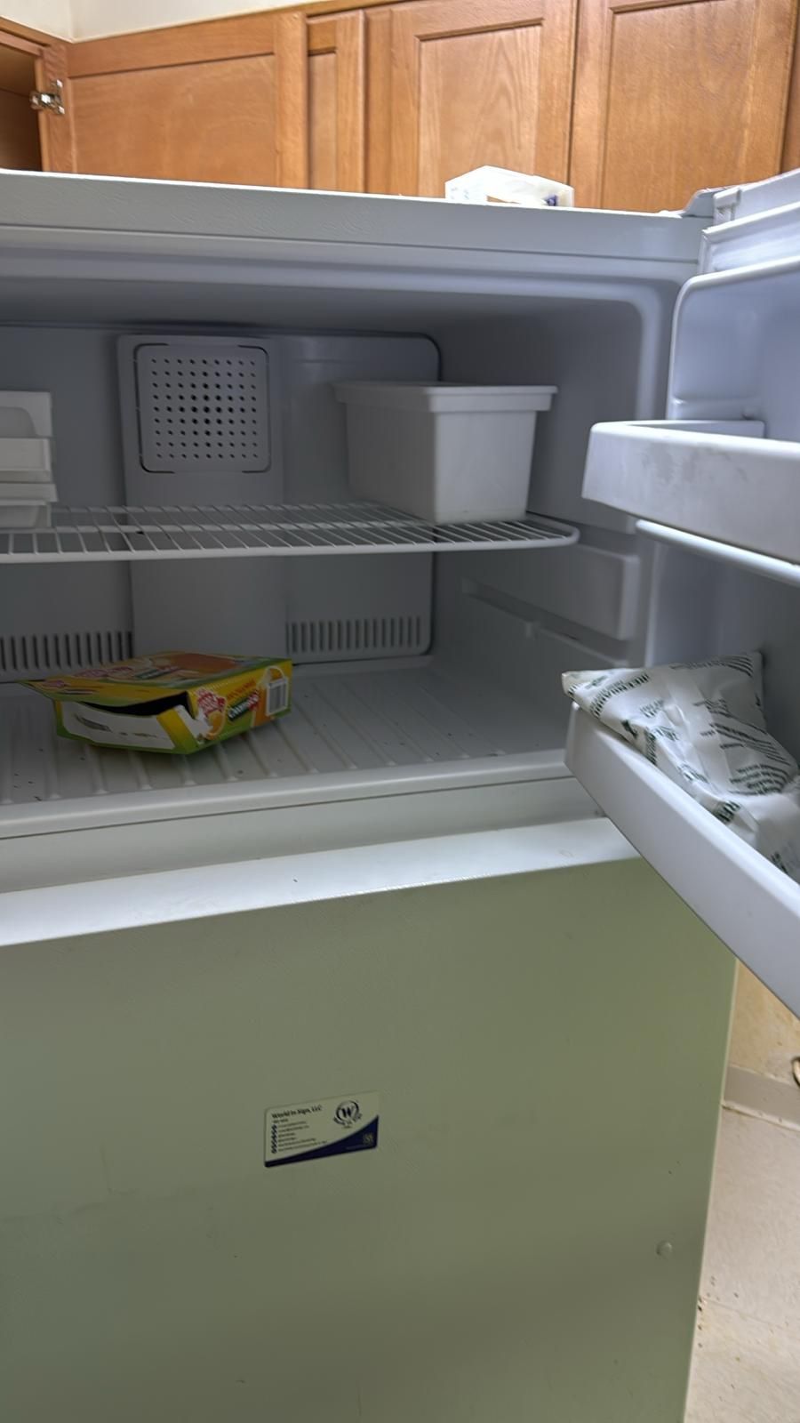 Refrigerator