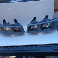 2003---2019 Chevy Express Van Headlights Pair GMC Savana 