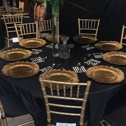 Gold Chiavari Chairs with Tables, Sillas Chiavari Doradas  con mesas