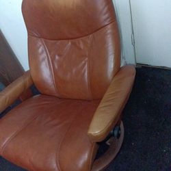 Reclining Leather Chair 