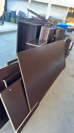 Full kitchen cabinets