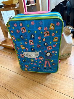 Girls roll bag with stuffed animals