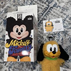Pop Mart Mickey Family Keychain 