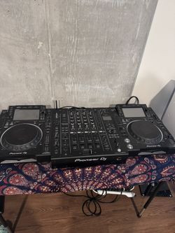 Full Pioneer DJ Set
