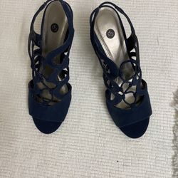 CP Women Round Peep Toe Block Heel Pumps