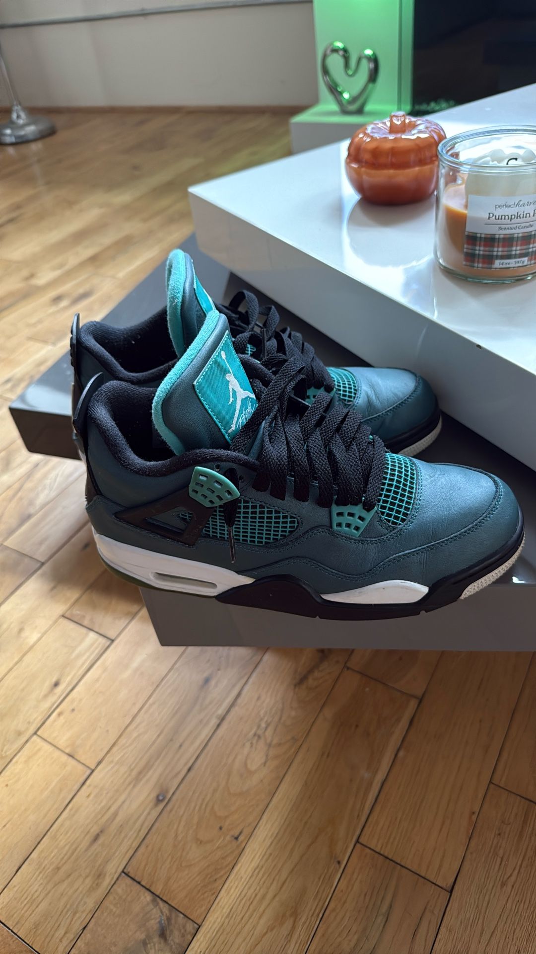 Jordan 4 Teal