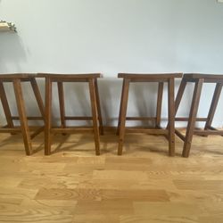 4 Wooden Stool Set