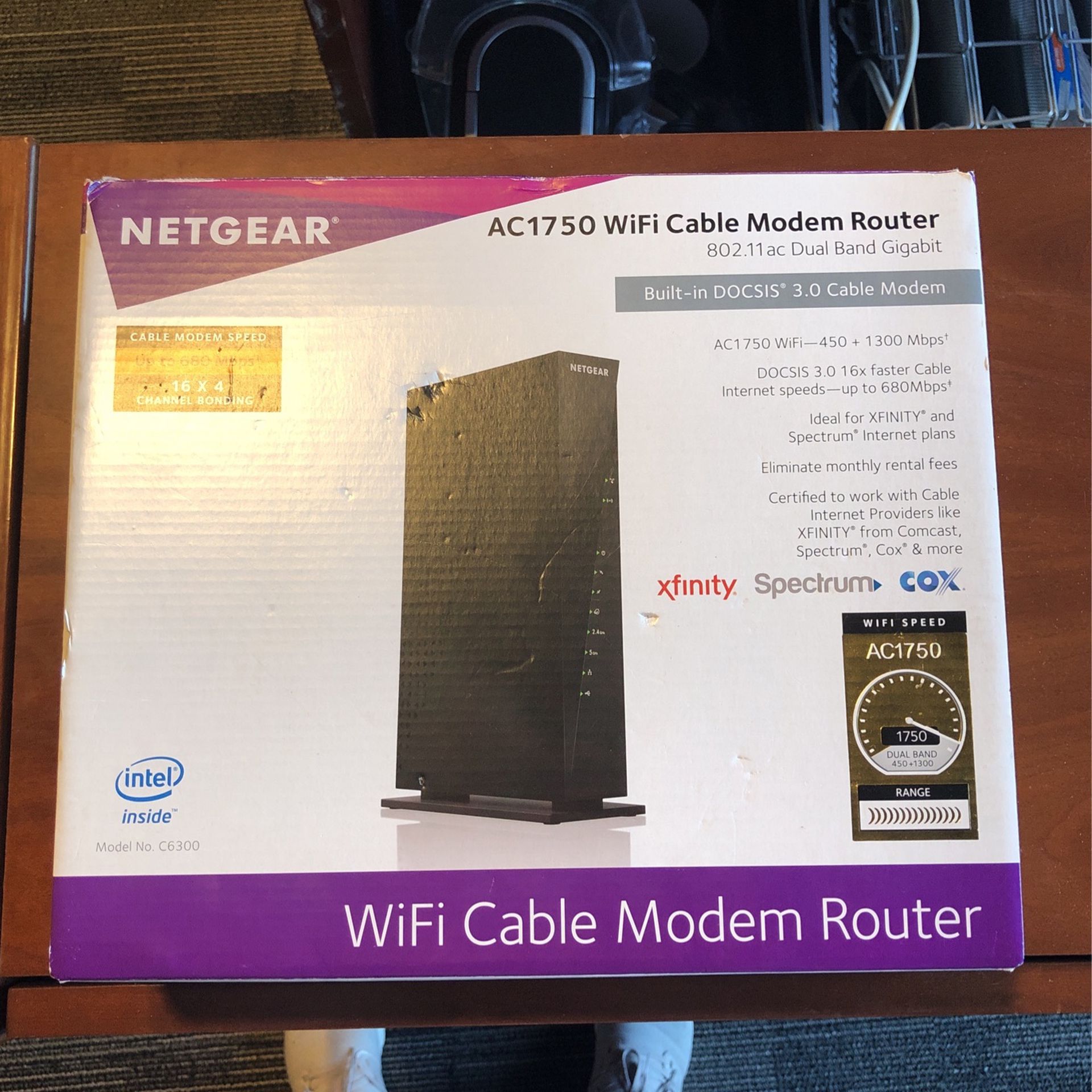NetGear AC1750 Wi-Fi Cable Modem Router