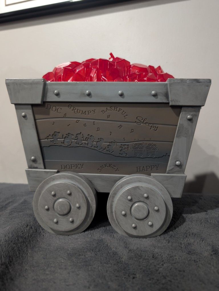 Snow White 2025 AMC Popcorn Bucket