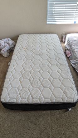 Twins mattress brand Nap queen