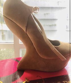 Heel less heels (privileged by J.C. Dossier) Sz 10