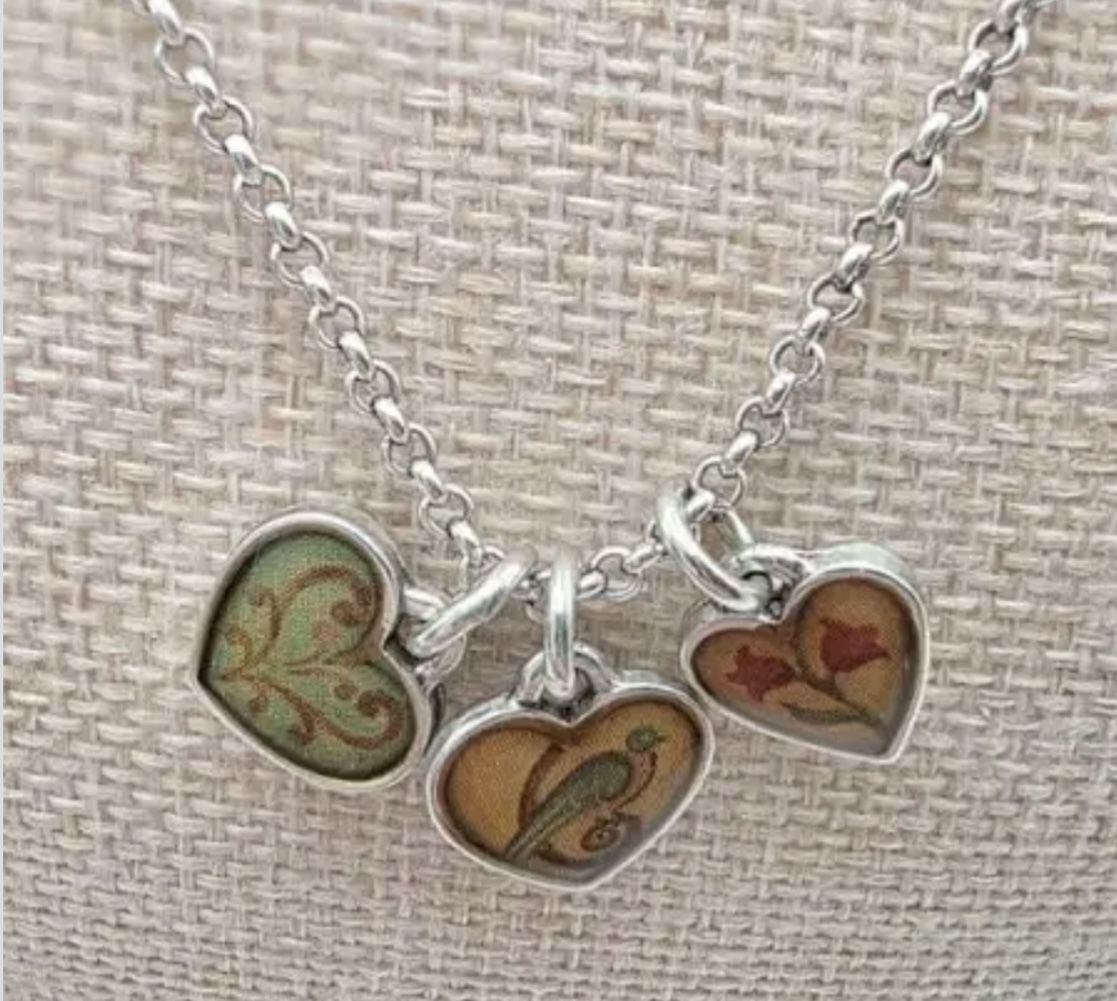 Beautiful Silver Brighton Necklace With 3 Heart Pendants