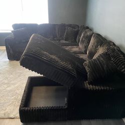 🔥GRAY OR BLACK VELVET SECTIONAL WITH SLEEPER BED INSIDE!! PRICE INCLUDES DELIVERY $1295  DELIVERY INCLUDED