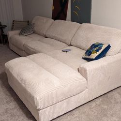 New 3 Piece Modular Sectional Couch! Includes Free Delivery 🚚! 