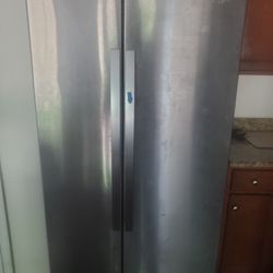 Whirlpool Refrigerator 