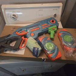 Nerf Elite 2.0 Flipshots Flip-32 Blaster with 32 Dart Barrels