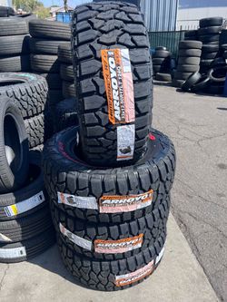 33/12.50/17 R/T ARROYO BRAND NEW TIRES