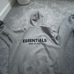 Essential hoodie