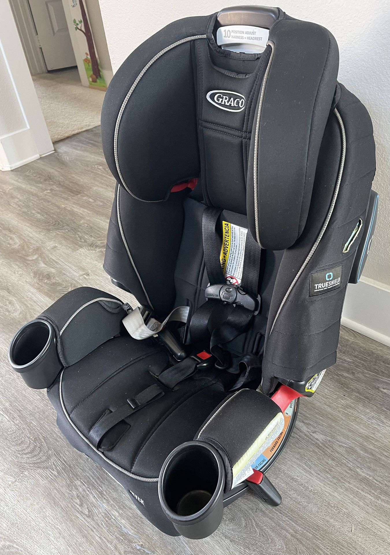 Graco 4Ever 4 in 1 Car Seat featuring TrueShield Side Impact Technology 