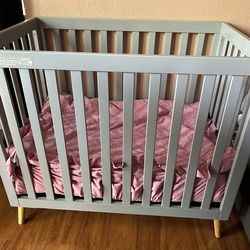 Baby crib