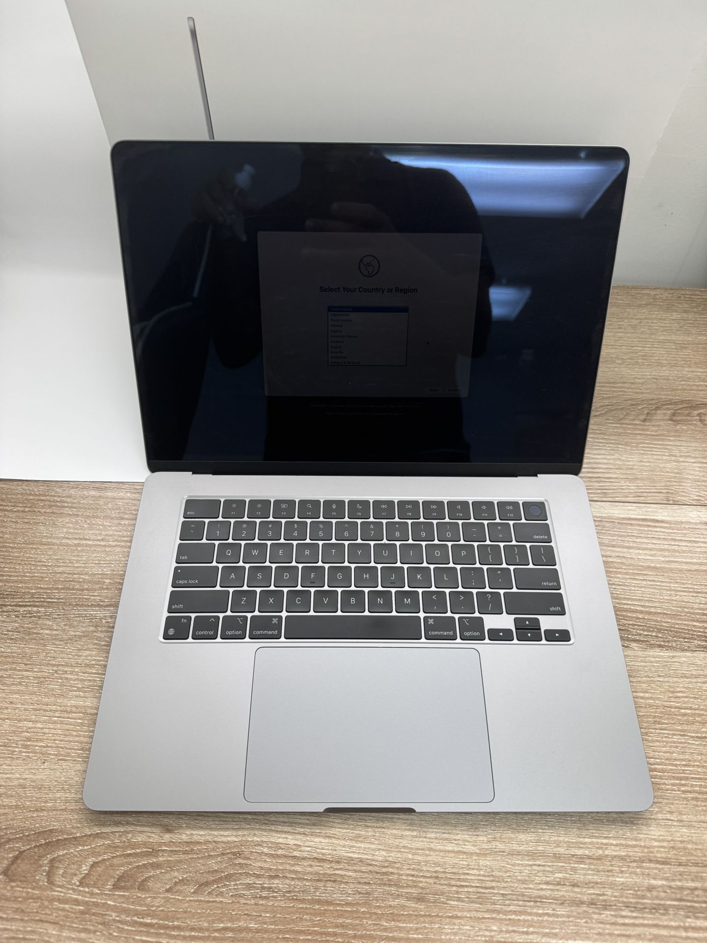 MacBook Air 15inch M2 Perfect Condition Make Me An Offer